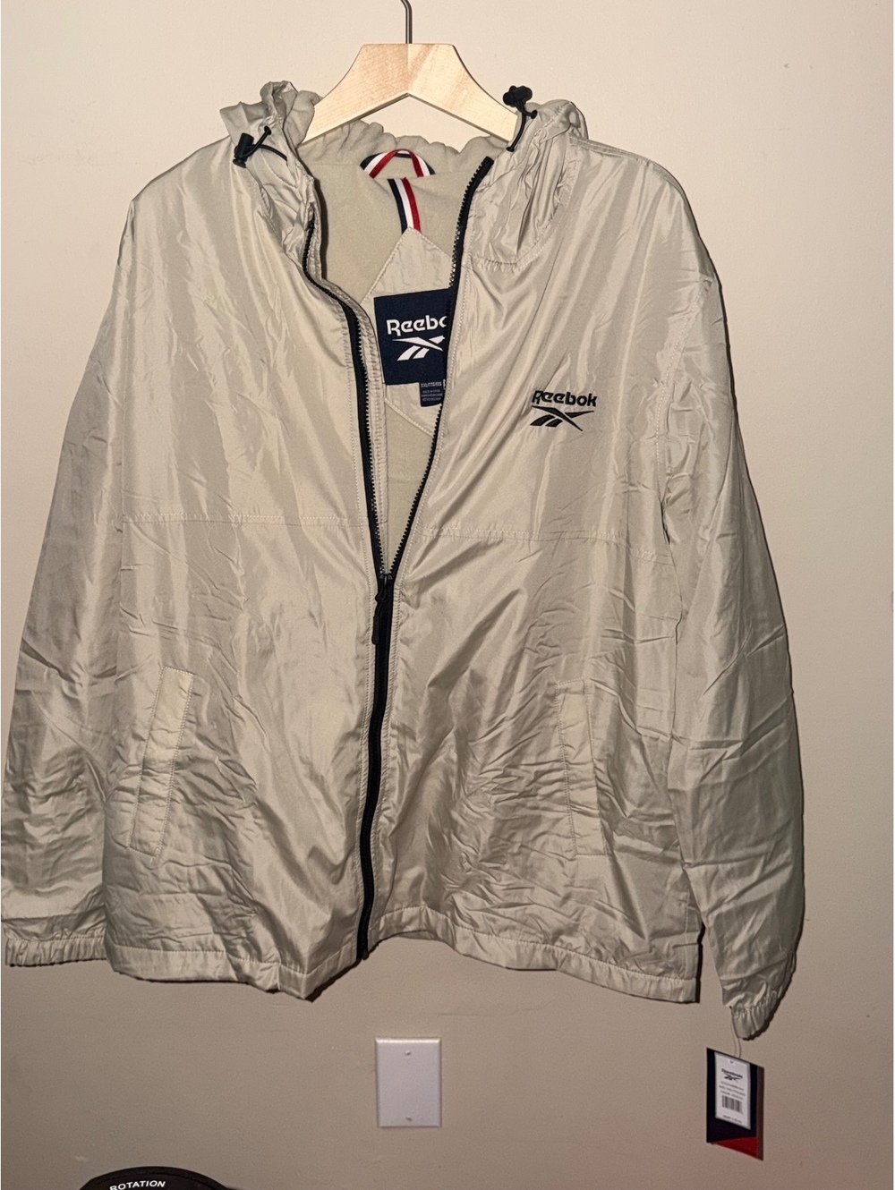 Reebok Men's XXL Stucco Lightweight Outerwear Jacket with Hood and Full Zipper